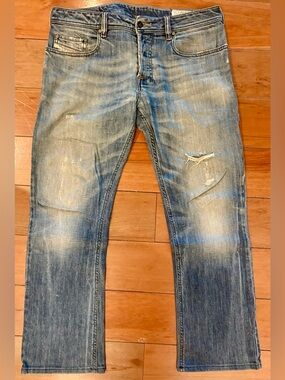 Diesel Men’s Jeans 32W 34L Zatiny Regular Bootcut Medium Wash Ripped Button Fly